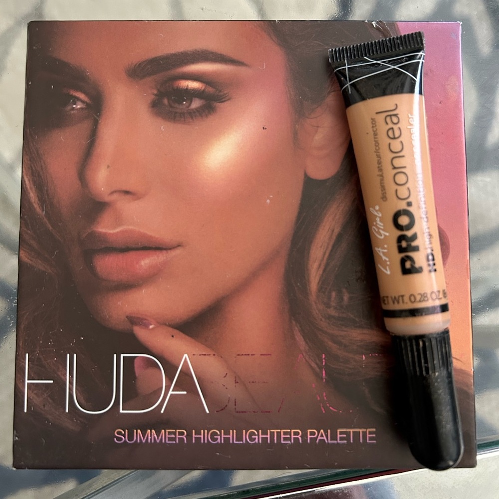 HUDA BEAUTY Summer Highlight Palette Bundle!